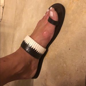 Trina Turk slides!! Brand new!!